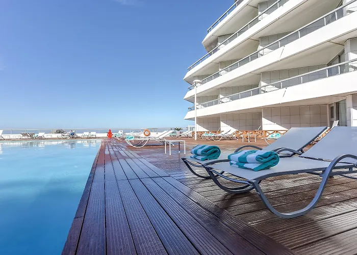 Отель Sofitel Le Miramar Thalassa Биарриц